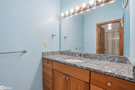 3300 Underwood Avenue Crawfordsville IA 52621