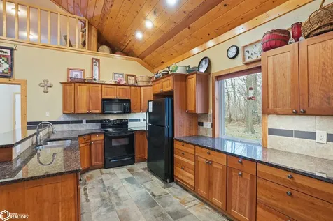 3300-1 Underwood Avenue Crawfordsville IA 52621