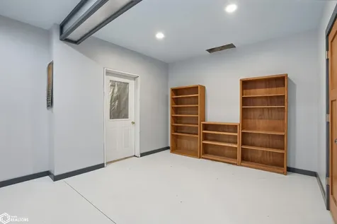 3300-1 Underwood Avenue Crawfordsville IA 52621