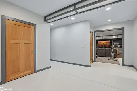 3300-1 Underwood Avenue Crawfordsville IA 52621