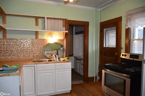 1510 14th Avenue Eldora IA 50627
