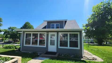 1511 State Street Tama IA 52339