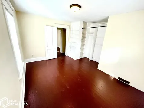 503 S 4th Street Fairfield IA 52556