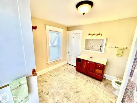 503 S 4th Street Fairfield IA 52556