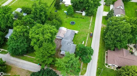 201 S Adams Street Olds IA 52647