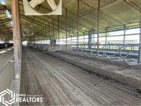 1350 Waubeek Road Central City IA 52214