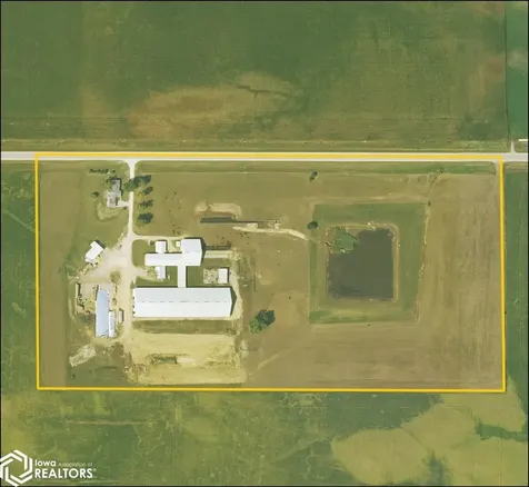 1350 Waubeek Road Central City IA 52214