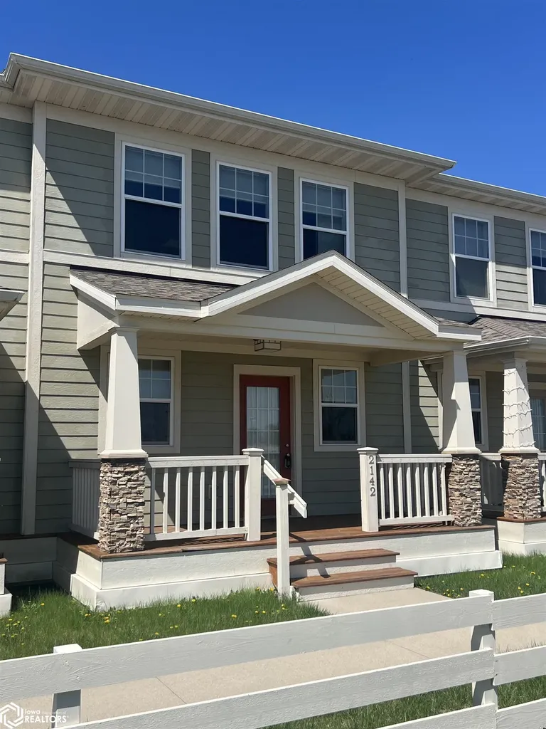 2142 Diamond Lane Fairfield IA 52556