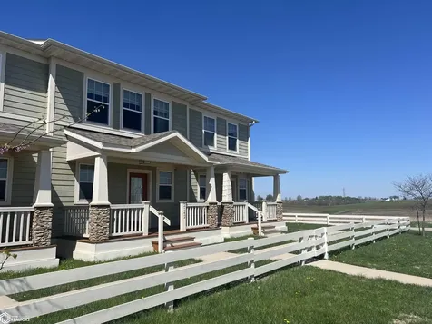 2142 Diamond Lane Fairfield IA 52556