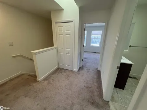 2142 Diamond Lane Fairfield IA 52556