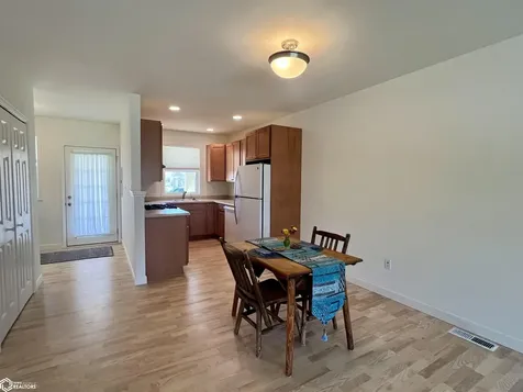 2142 Diamond Lane Fairfield IA 52556