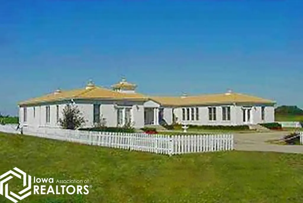 2000 Mansion Drive Fairfield IA 52556