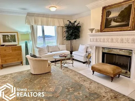 2000 Mansion Drive Fairfield IA 52556