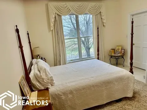 2000 Mansion Drive Fairfield IA 52556