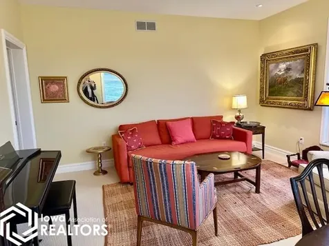 2000 Mansion Drive Fairfield IA 52556