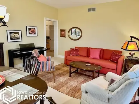 2000 Mansion Drive Fairfield IA 52556