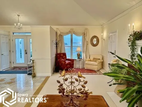 2000 Mansion Drive Fairfield IA 52556