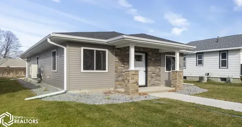 138 25th Street SW Mason City IA 50401