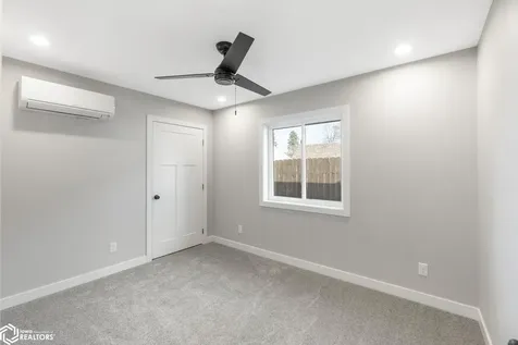 138 25th Street SW Mason City IA 50401