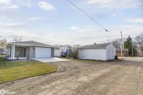 138 25th Street SW Mason City IA 50401