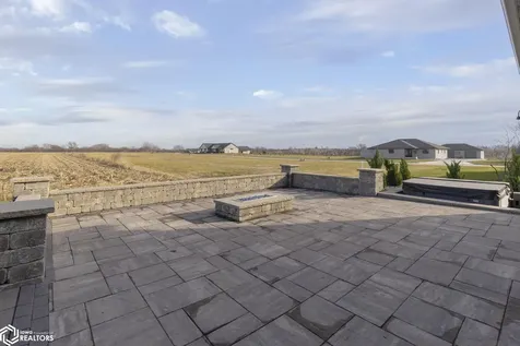 1757 S Illinois Avenue Mason City IA 50401