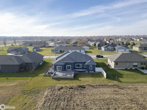 1757 S Illinois Avenue Mason City IA 50401
