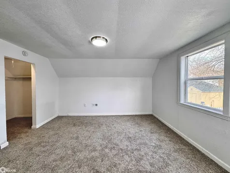 126 S Cooper Avenue Ottumwa IA 52501