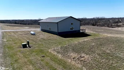 13109 Clearview Court Moravia IA 52571