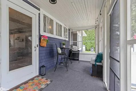 128 10th Street NW Mason City IA 50401