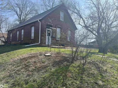 1329 Cedar Street Keokuk IA 52632