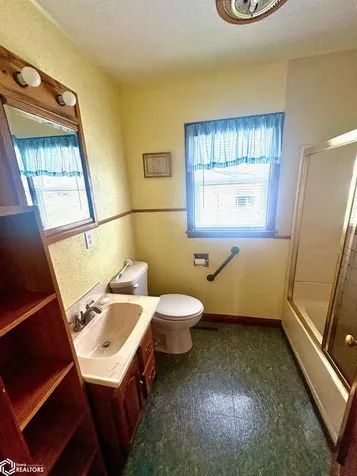 914 S Sheridan Avenue Ottumwa IA 52501