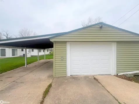914 S Sheridan Avenue Ottumwa IA 52501