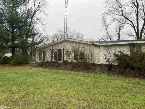 3704 Whispering Lane Keokuk IA 52632