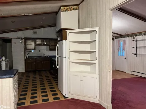 3704 Whispering Lane Keokuk IA 52632