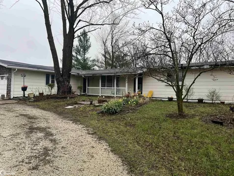 3704 Whispering Lane Keokuk IA 52632