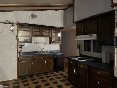 3704 Whispering Lane Keokuk IA 52632