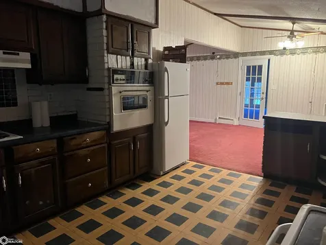 3704 Whispering Lane Keokuk IA 52632