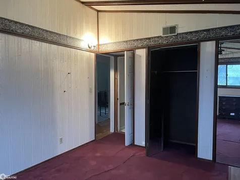 3704 Whispering Lane Keokuk IA 52632