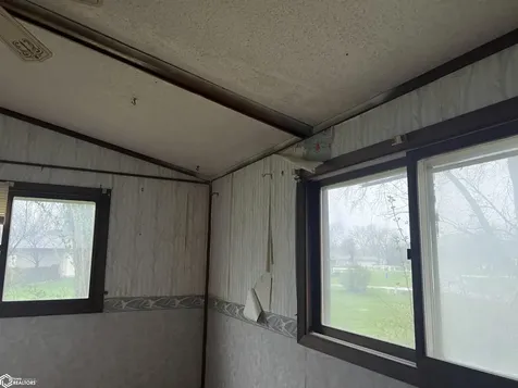 3704 Whispering Lane Keokuk IA 52632