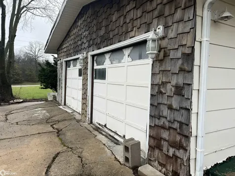 3704 Whispering Lane Keokuk IA 52632