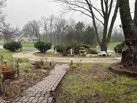 3704 Whispering Lane Keokuk IA 52632