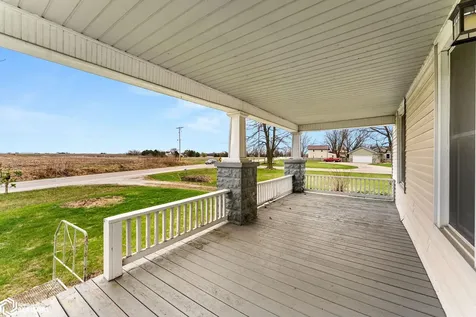 1549 S Iowa Avenue Washington IA 52353
