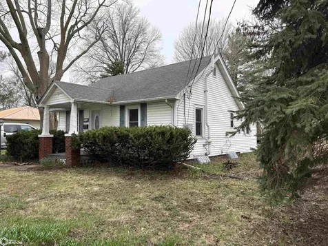 910 N 10th Street Fairfield IA 52556