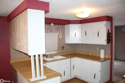 10551 Dysart Road Waterloo IA 50701