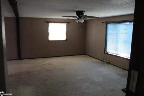 10551 Dysart Road Waterloo IA 50701