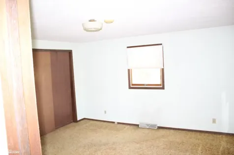 10551 Dysart Road Waterloo IA 50701