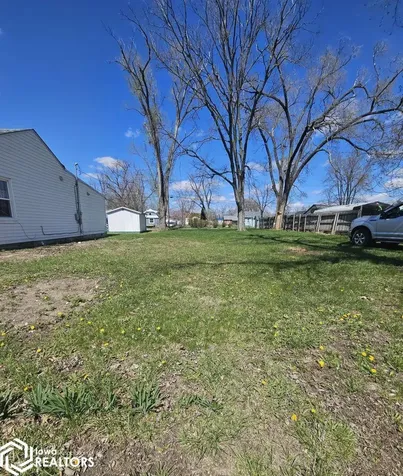 805 E Mary Street Ottumwa IA 52501