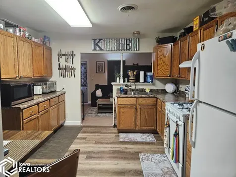 805 E Mary Street Ottumwa IA 52501