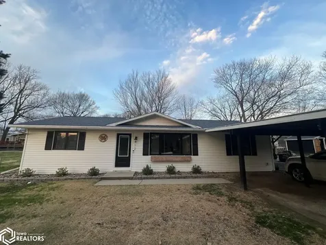812 Pearson Drive Keosauqua IA 52565