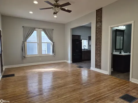 439 N 1st Street Oskaloosa IA 52577